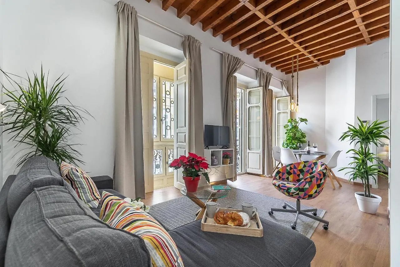 HomeAbroad Apartment - Deluxe Constitucion Málaga