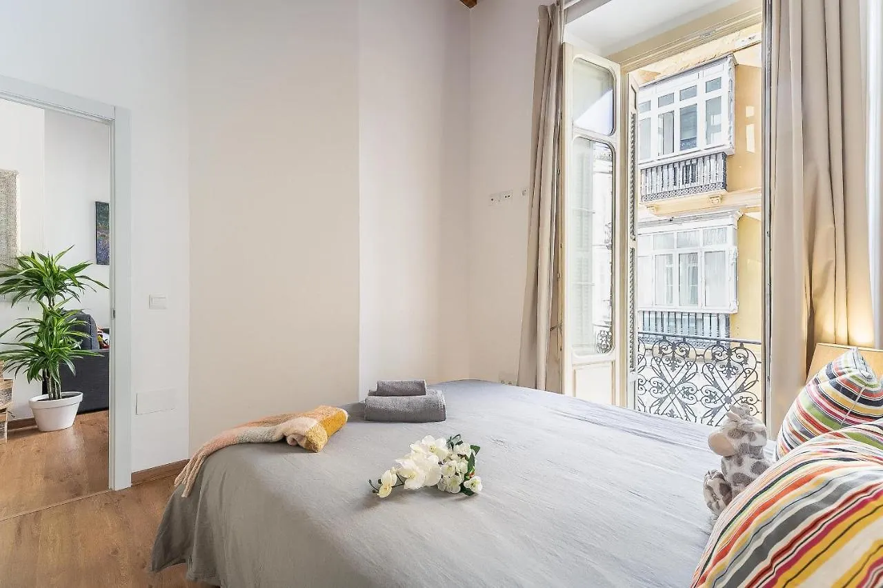 HomeAbroad Apartment - Deluxe Constitucion Málaga